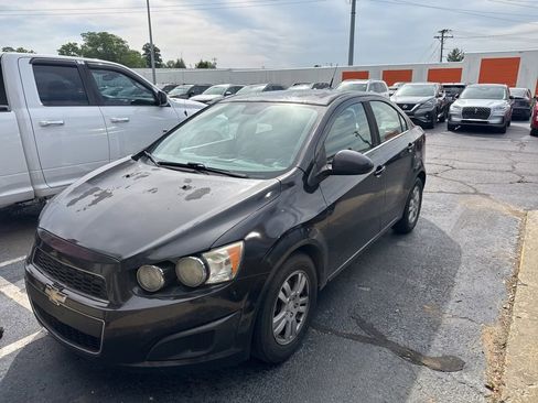 Used 2013 Chevrolet Sonic LT FWD image 1