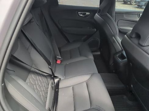 Used 2026 Volvo XC60 B5 Plus AWD/4WD image 14