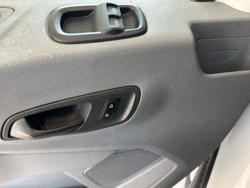 Used 2019 Ford Transit 250 130 Low Roof w/ Exterior Upgrade Package RWD image 13