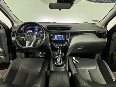 Certified 2022 Nissan Rogue Sport SL AWD/4WD image 10