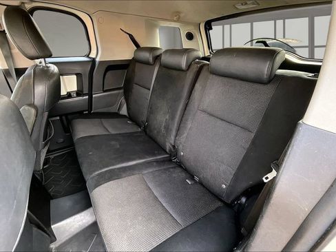 Used 2010 Toyota FJ Cruiser 4WD image 26