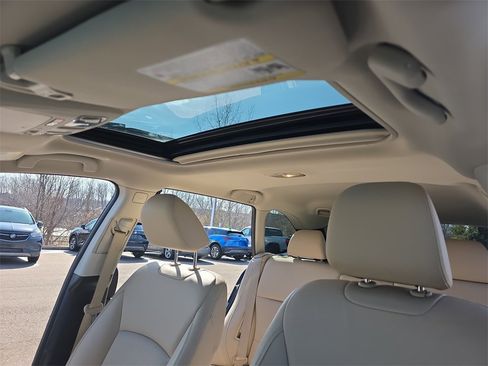 Used 2018 Subaru Outback 2.5i Limited image 29