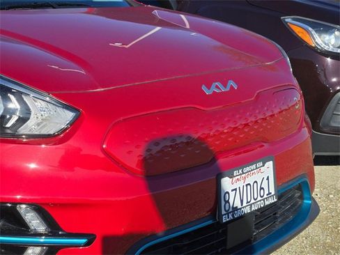 Used 2022 Kia Niro EX w/ Cold Weather Package image 5