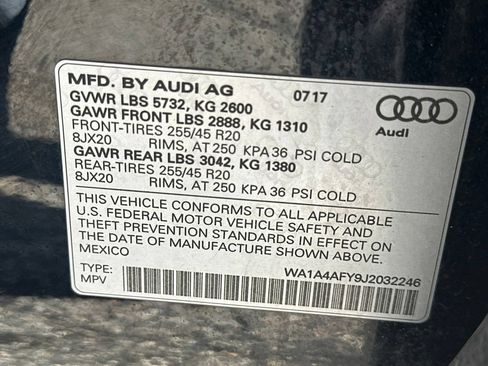 Used 2018 Audi SQ5 Premium Plus w/ Navigation Package AWD/4WD image 38