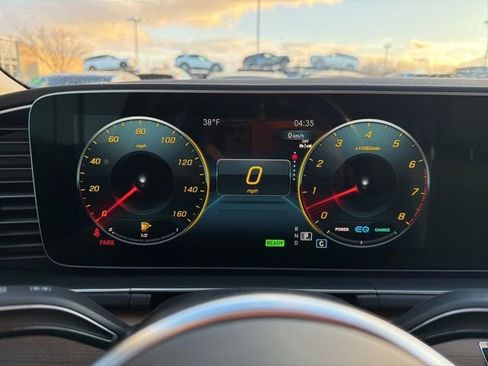 Used 2023 Mercedes-Benz GLS 450 4MATIC image 24