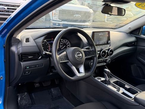 Used 2024 Nissan Sentra SV image 4