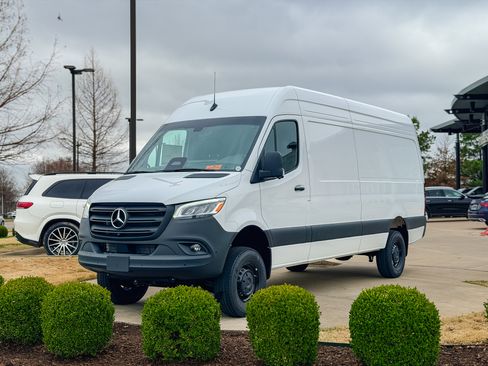 New 2026 Mercedes-Benz Sprinter 2500 image 2