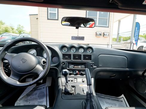 Used 2002 Dodge Viper GTS RWD image 37
