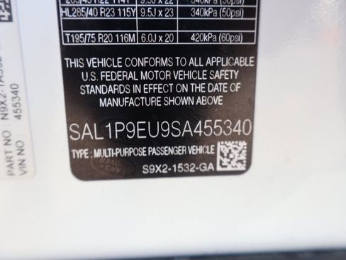 Used 2025 Land Rover Range Rover Sport SE image 39