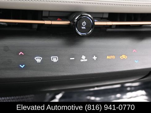 Used 2024 Nissan Ariya AWD image 12