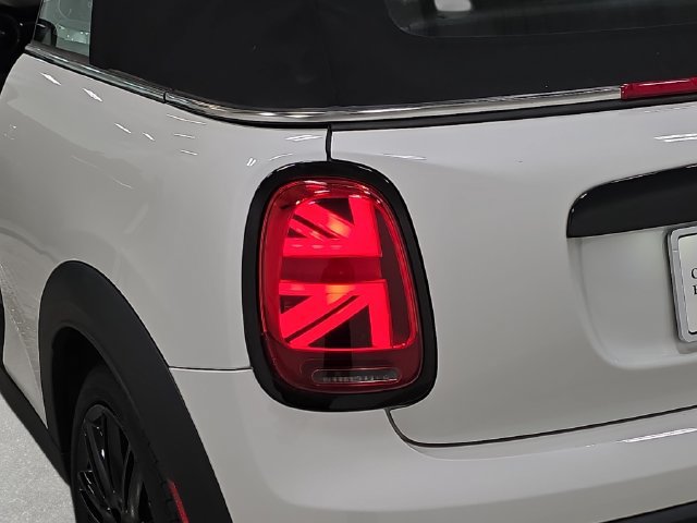 Certified 2024 MINI Cooper S FWD image 29
