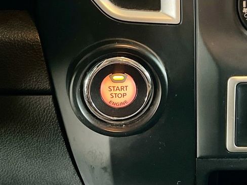 Used 2019 Nissan Titan S w/ S Utility Package image 18