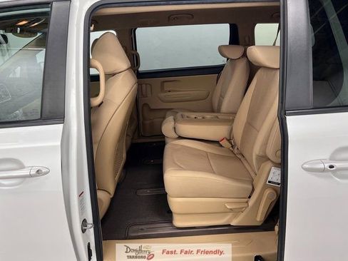 Used 2020 Kia Sedona LX image 36