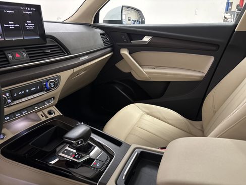 Used 2022 Audi Q5 2.0T Premium Plus image 25