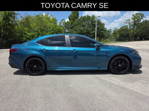Used 2025 Toyota Camry SE w/ Convenience Package FWD image 2