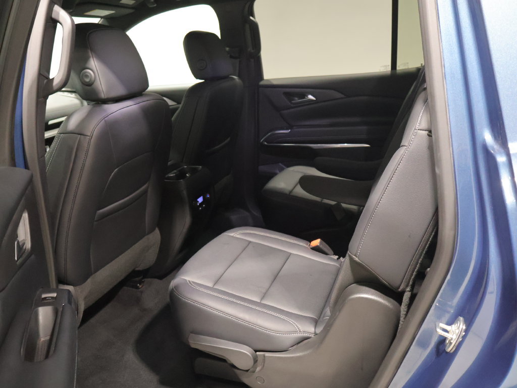 Used 2026 Chevrolet Traverse LT AWD/4WD image 15