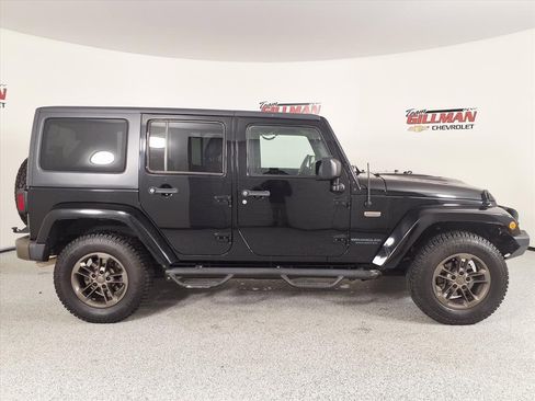 Used 2017 Jeep Wrangler Unlimited Sahara image 8