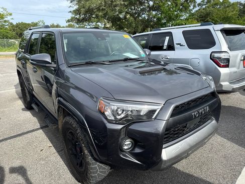 Used 2023 Toyota 4Runner TRD Off-Road Premium w/ Moonroof Package AWD/4WD image 3