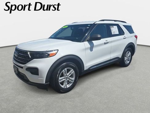 Used 2021 Ford Explorer XLT RWD image 1