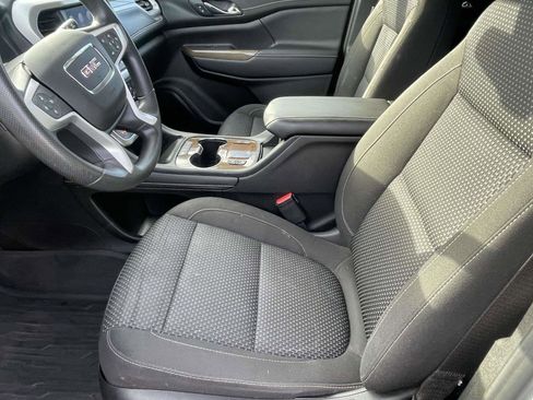 Used 2021 GMC Acadia SLE w/ Driver Convenience Package image 7