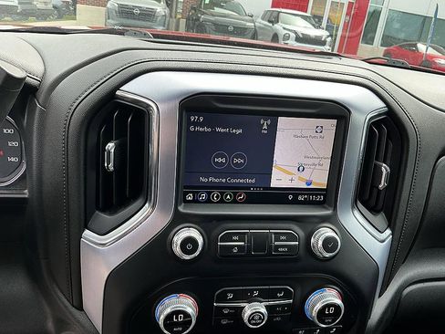 Used 2019 GMC Sierra 1500 SLT w/ SLT Premium Package AWD/4WD image 17