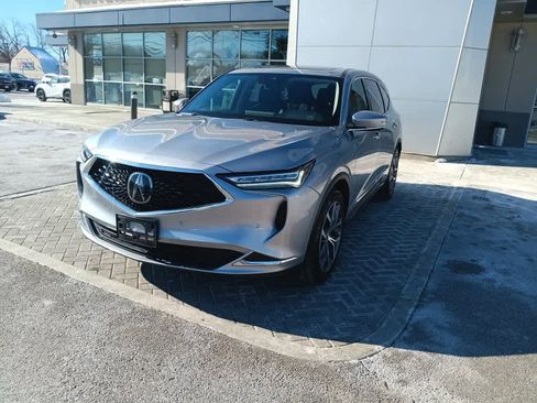 Used 2023 Acura MDX SH-AWD w/ Technology Package image 2