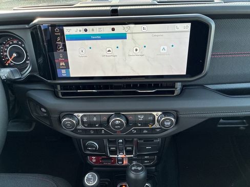 New 2026 Jeep Wrangler Unlimited Rubicon w/ Safety Group image 19