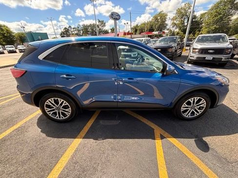 Used 2022 Ford Escape SEL image 9