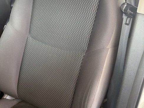 Used 2020 Nissan Rogue Sport S image 5