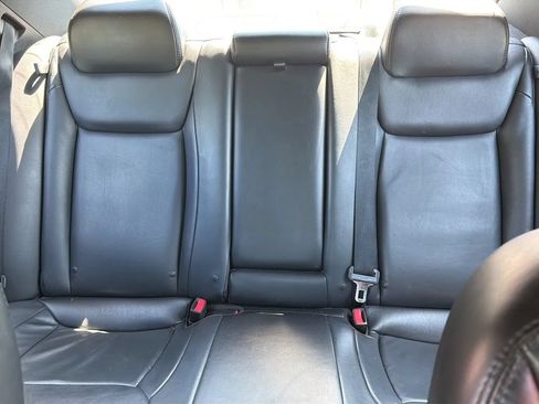 Used 2014 Chrysler 300 AWD w/ Driver Convenience Group image 14