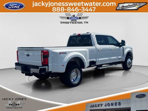 Used 2024 Ford F450 Lariat w/ FX4 Off-Road Package image 5
