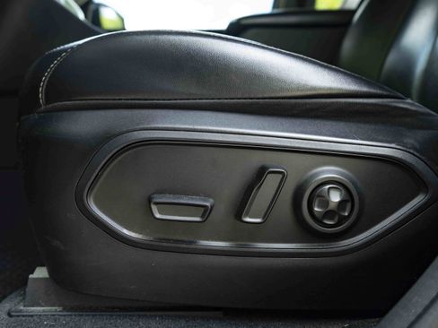 Used 2022 Jeep Grand Cherokee Limited RWD image 36