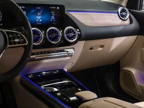 Certified 2023 Mercedes-Benz GLA 250 4MATIC image 12