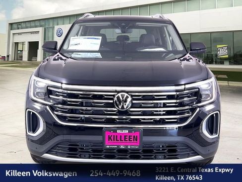 New 2025 Volkswagen Atlas SEL image 2