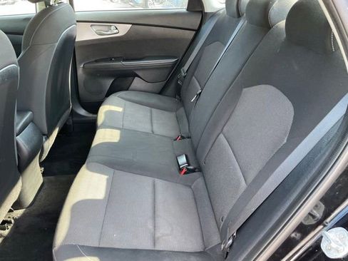 Used 2022 Kia Forte LXS FWD image 7