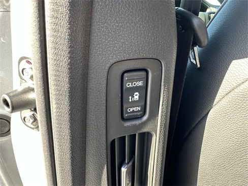 New 2026 Honda Odyssey Touring image 15