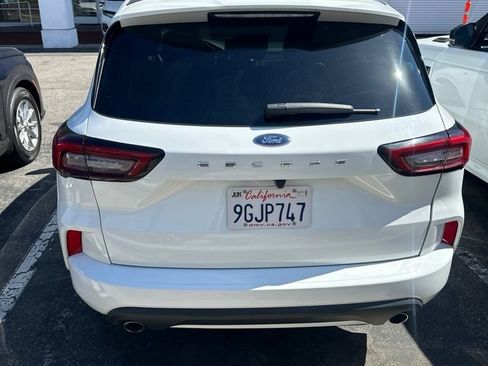 Used 2023 Ford Escape ST-Line FWD image 5