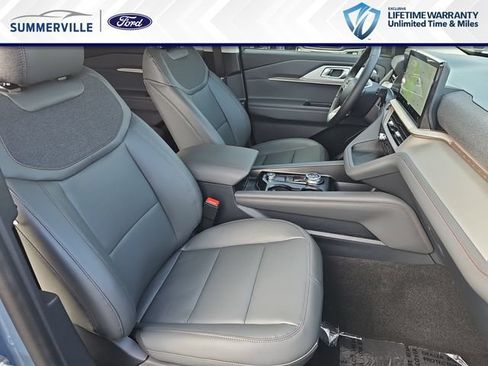 New 2026 Ford Explorer Active w/ Active Comfort Package RWD image 12
