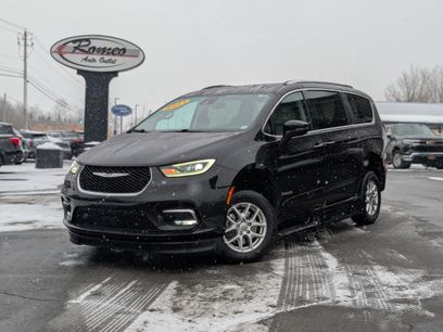 Used 2021 Chrysler Pacifica Touring-L