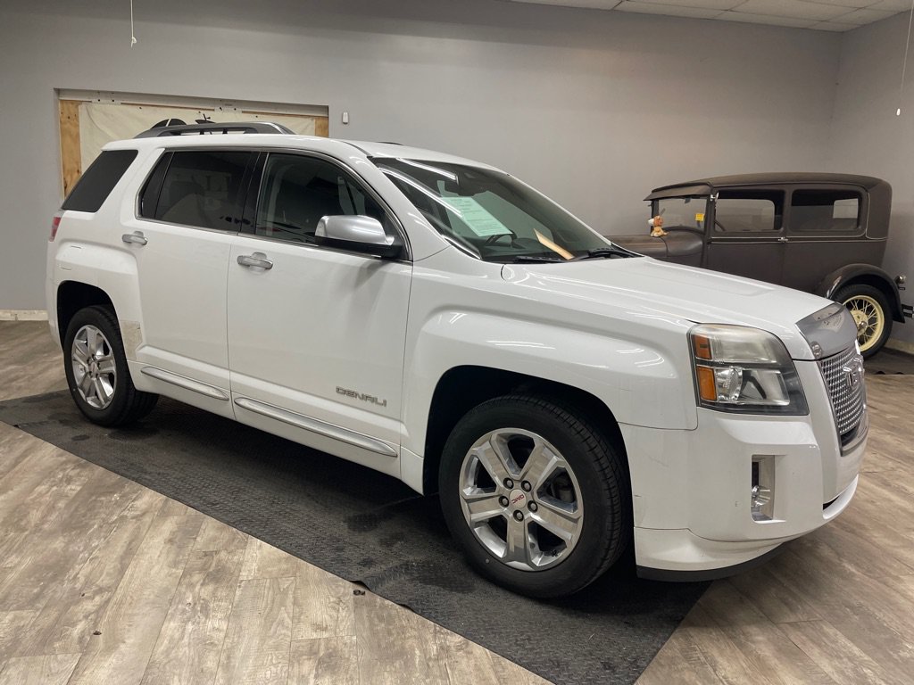 Used 2014 GMC Terrain Denali FWD image 3