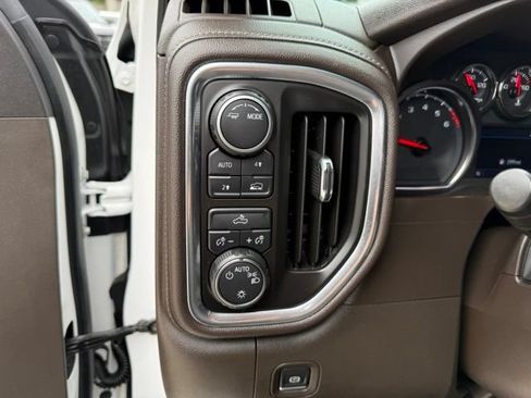 Used 2020 Chevrolet Silverado 1500 LT w/ Fleet Comfort Package AWD/4WD image 25