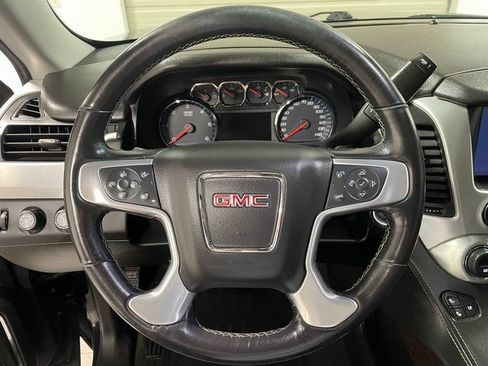 Used 2019 GMC Yukon SLT w/ Open Road Package AWD/4WD image 14