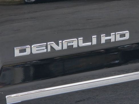Used 2019 GMC Sierra 2500 Denali AWD/4WD image 39