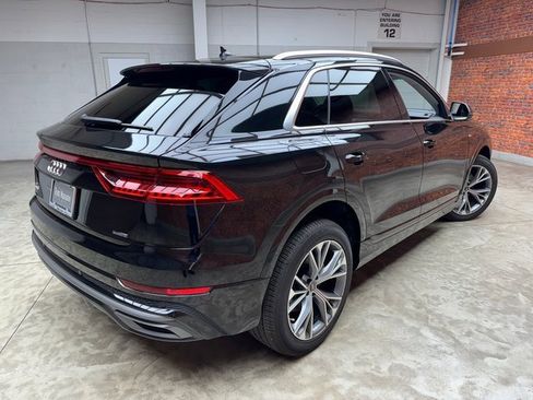 Used 2023 Audi Q8 Premium Plus image 5