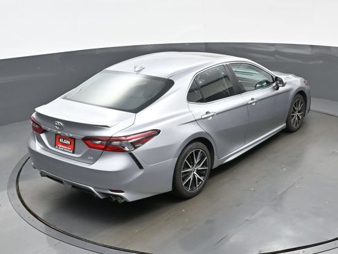 Used 2024 Toyota Camry SE FWD image 40