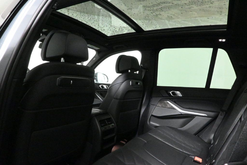 Used 2026 BMW X5 xDrive50e w/ Premium Package AWD/4WD image 33