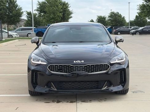 Used 2022 Kia Stinger GT2 image 2