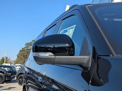 New 2025 Ford Expedition Platinum w/ Stealth Performance Package image 9