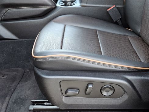 Used 2023 GMC Canyon AT4 w/ AT4 Premium Package image 30