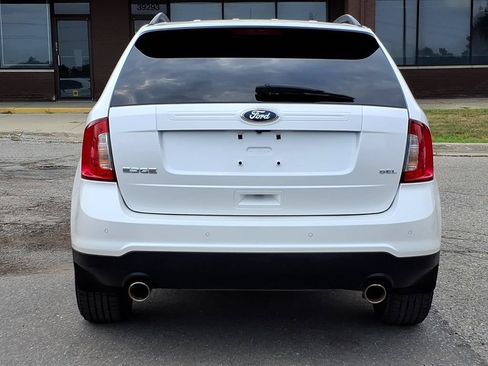 Used 2013 Ford Edge SEL FWD image 4